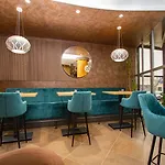 Grand Hotell