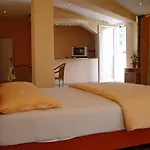 Hotell Grand 4*