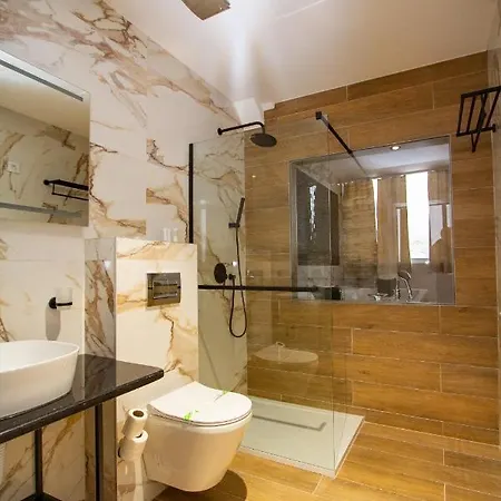 Hotel Grand 4*