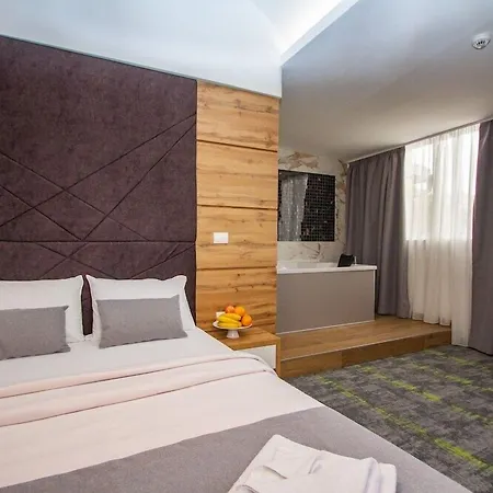Hotel Grand 4*